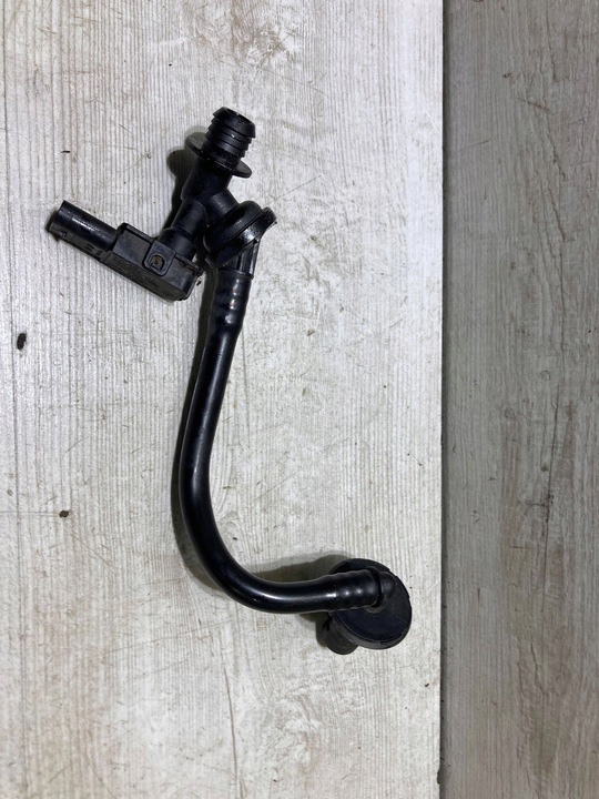 фото №1, Audi a4 s4 b9 2016 шланг давления клапан 1.4 tsi