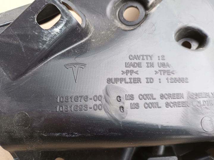 фото №7, Панель под лобовым стеклом tesla модель 3 1081676-00