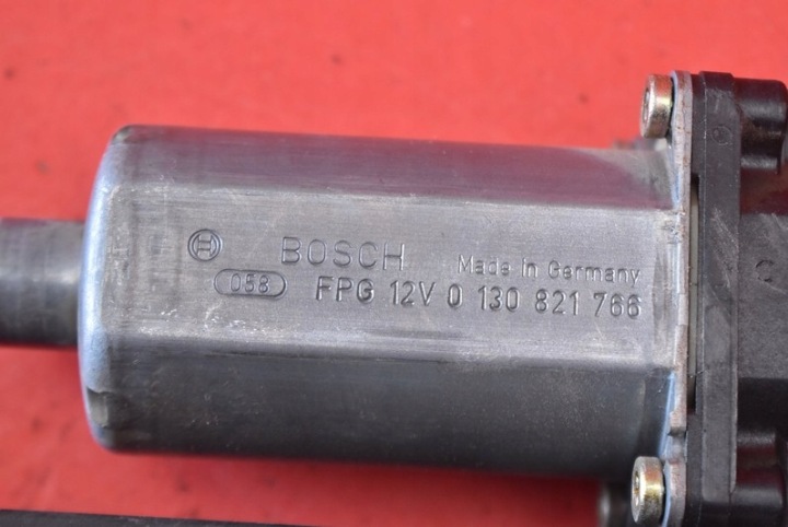 фото №13, Стеклоподъемник правый перед eu 9634457480 peugeot 307 01-05