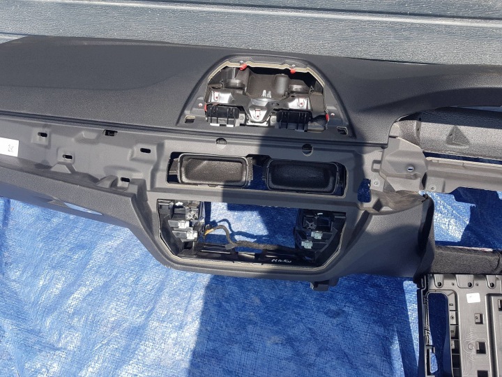 фото №6, Bmw g30 g31 торпедо роздавальна консоль англієць