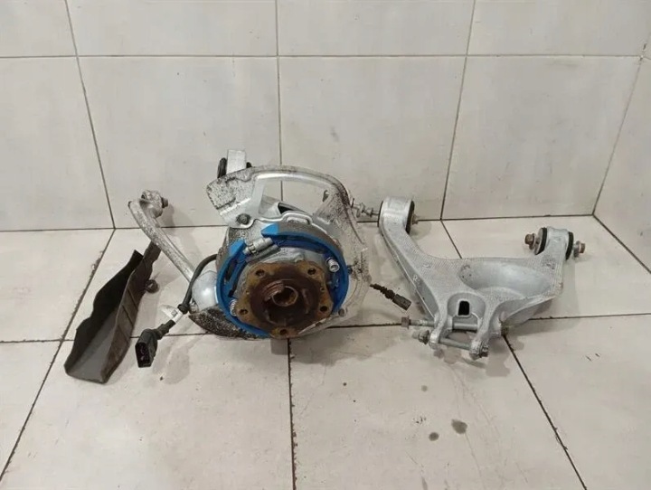 фото №9, Bentley gtc 3s hub 971505435f left rear подшипник