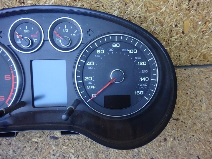 фото №9, Audi a3 8p tdi рестайлинг 08-12 спидометр приборы 8p0920982j