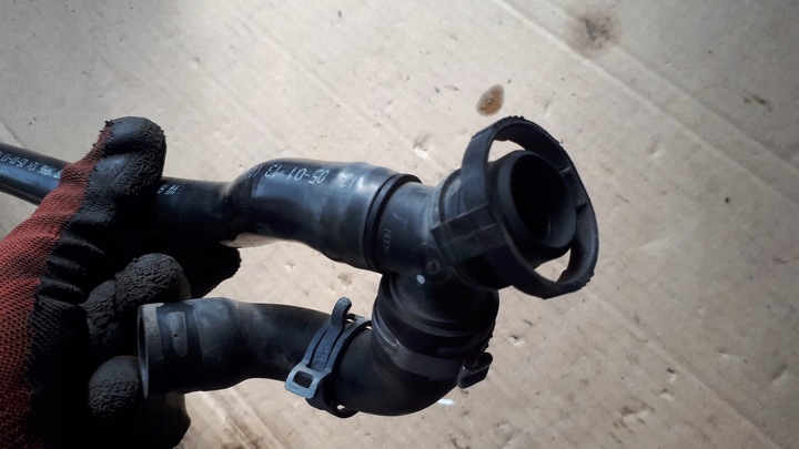 фото №9, S7 4g a7 шланг трубка вентиляция картера 4.0 tfsi s6 a6 c7