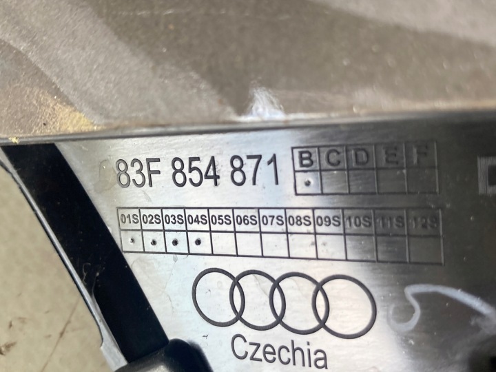 фото №6, Молдинг кришки зад спойлер права ліва спойлера лопаті audi q3 ii 2 83a 83f