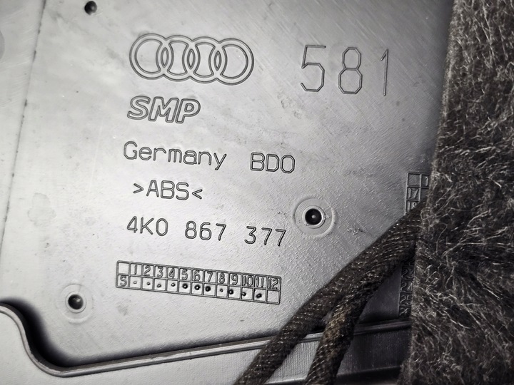 фото №9, Боковина двері оббивка лівий зад audi a6 c8 європа 4k0867377