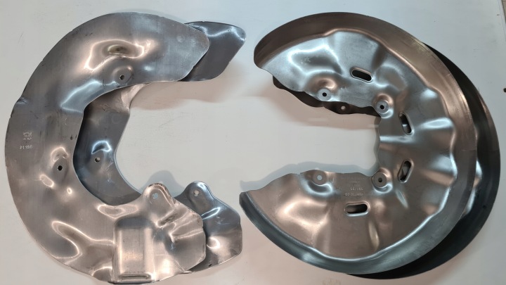 фото №7, Зажимы brembo 360mm диски тормозные колодки bmw 1 f40 f44
