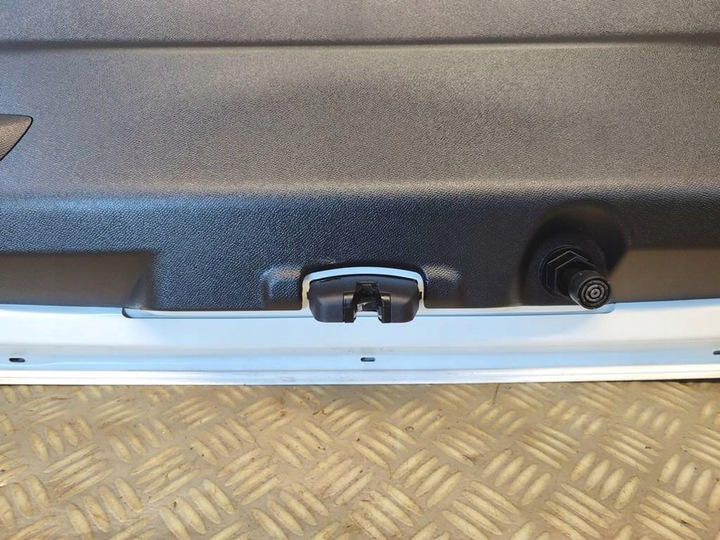 фото №5, Боковина оббивка кришки задньої багажника чотири елементи opel mokka b 20-25