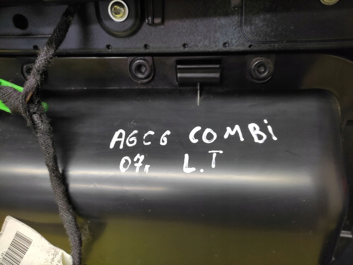 фото №15, Audi a6 c6 универсал обивка дверь левый зад