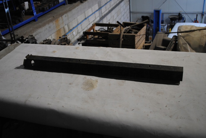 фото №1, Trabant 601/1.1 порог левый