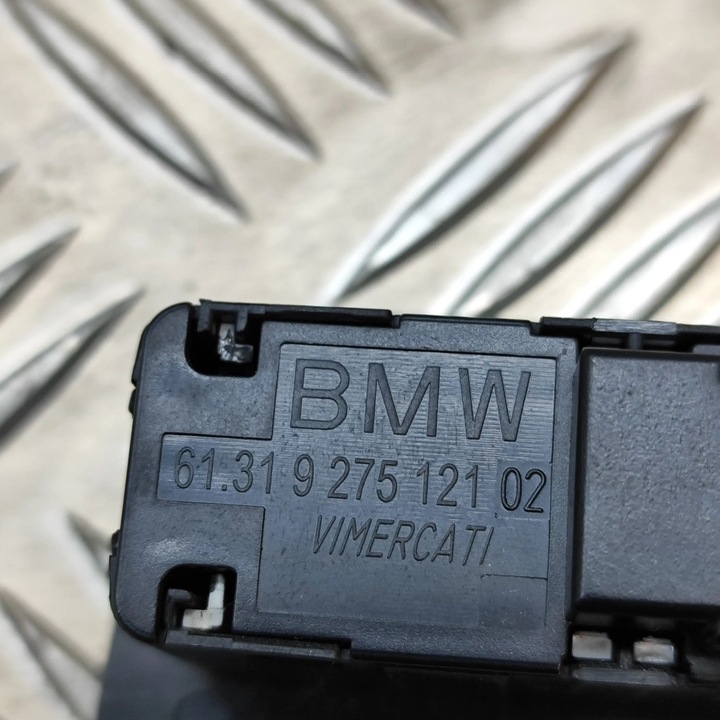 фото №7, Bmw 4 f32 f33 2018 кнопка открывания крышки багажника