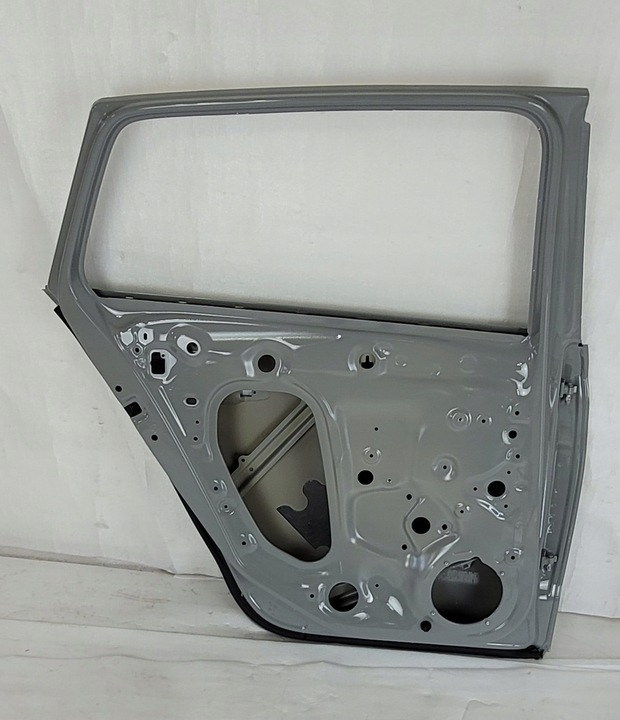 фото №8, Дверь левая зад задние skoda scala 2019- 657833311a