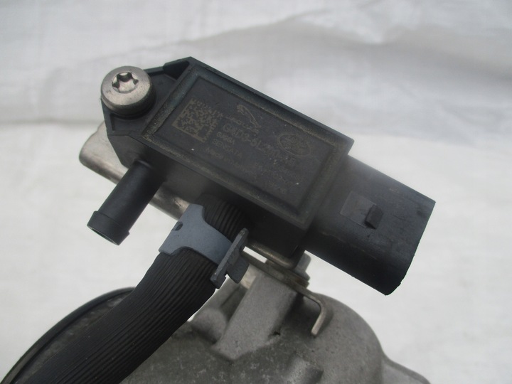 фото №8, Дроссельная заслонка клапан egr jaguar xe xf range 2.0d