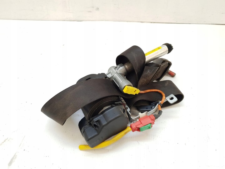 фото №1, Pas безпеки праві перед space star