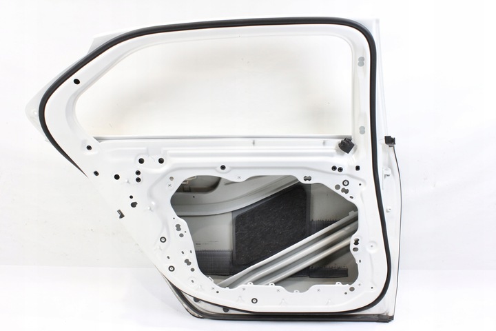 фото №6, Дверь левая задние bmw g70 a300 альпийский белый