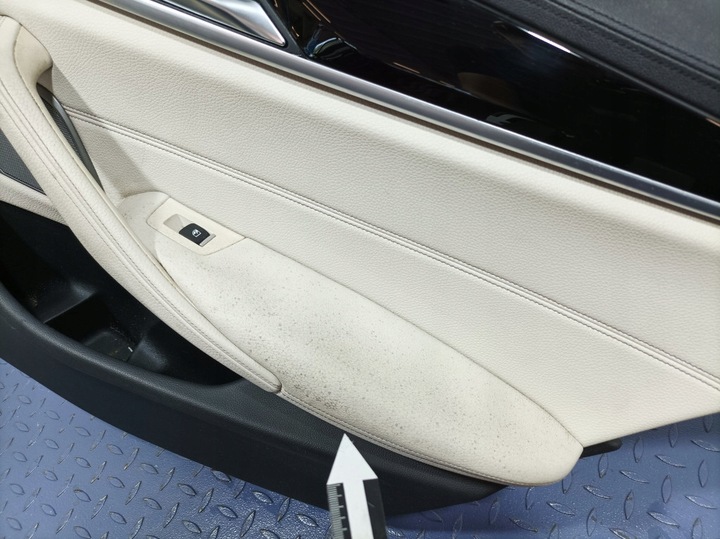 фото №5, Bmw 5 g30 sedan обивка боковина дверь зад задний правые кожа lcfi