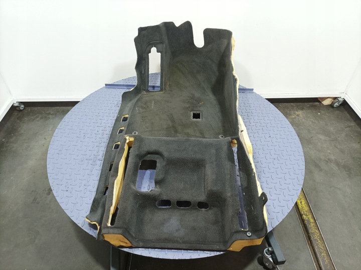 фото №1, Audi q7 ii 4m килим оббивка підлога перед ліва 4m1863103b