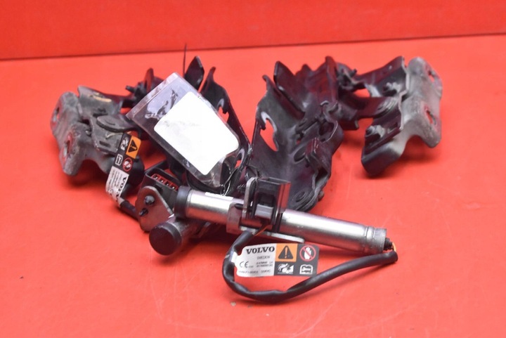 фото №5, Петля петли капота 31479644 volvo s90 2 ii 16-20