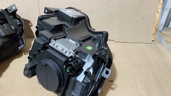 фото №12, Лампа range rover vogue управляемая 16pin bi ксенон комплектная левая правая