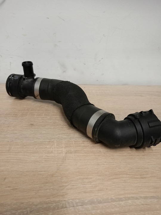 фото №1, Труба воды штуцер audi q7 2 ii рестайлинг 4m0122293g 4m0122291b