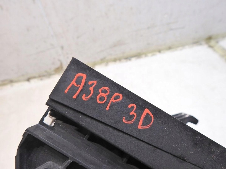 фото №2, Рамка каркас радио audi a3 8p 8p0858005b