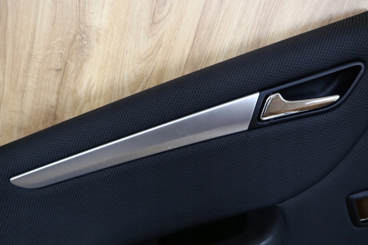 фото №4, Mercedes b-klasa w245 рестайлинг обивка боковина левый дверь зад задних