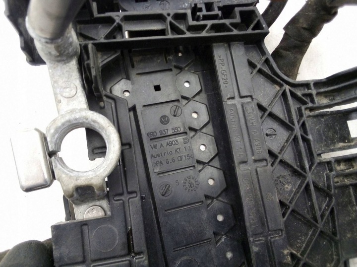 фото №10, Volkswagen polo v 6r 2011 6r0937550a блок предохранителей