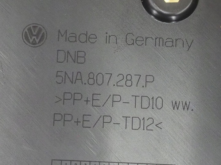 фото №13, Vw tiguan прокладка pod номерные знаки регистрационная перед 5na807287p