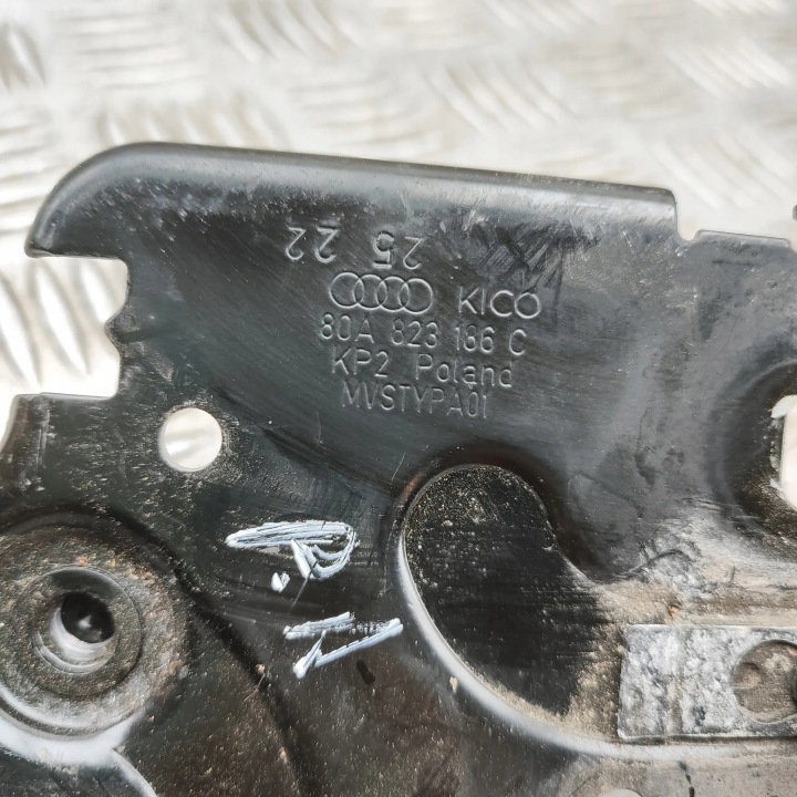 фото №7, Засувка безпеки капота audi q5 sportback fyt 80a823186c 38703220