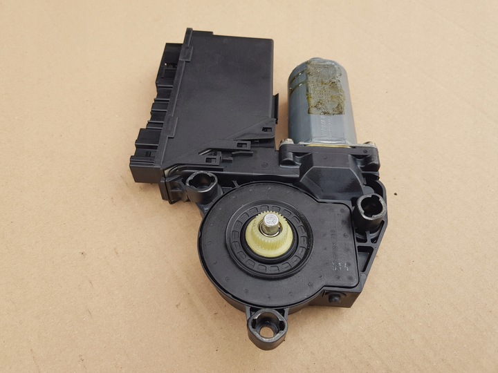 фото №9, Двигунчик скла лівий перед / audi a2 99-05 / 8z1959801 / справний / європа