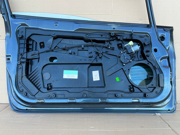 фото №13, Ford fiesta mk7 рестайлинг 3d дверь левая перед европа lak.fc