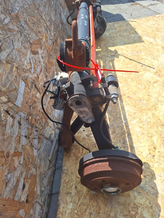 фото №6, Ось зад peugeot 206 hb bez abs