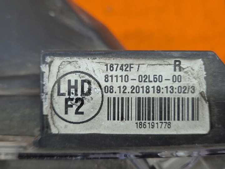 фото №10, Toyota corolla e16 13-19 фара правое правая фара перед 81110-02l60-00
