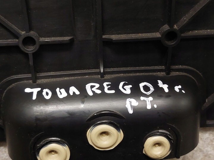 фото №14, Vw touareg i боковина правый багажника 7l6867038