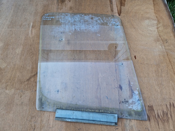 фото №1, Стекло дверь правые перед mercedes sprinter 96-06