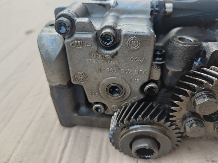фото №4, Насос масла 03l103535v volkswagen audi 2.0 tdi