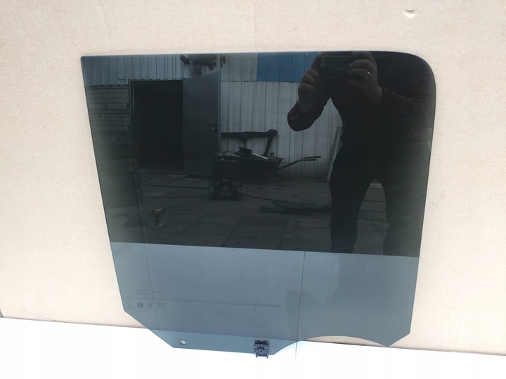фото №1, Opel combo e скло двері права зад 16r