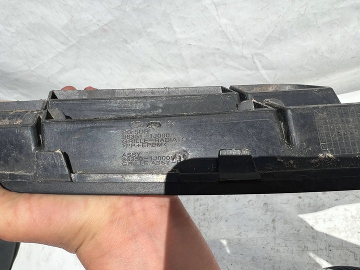 фото №9, Решітка радіатора решітка hyundai i20 2008 бампер перед