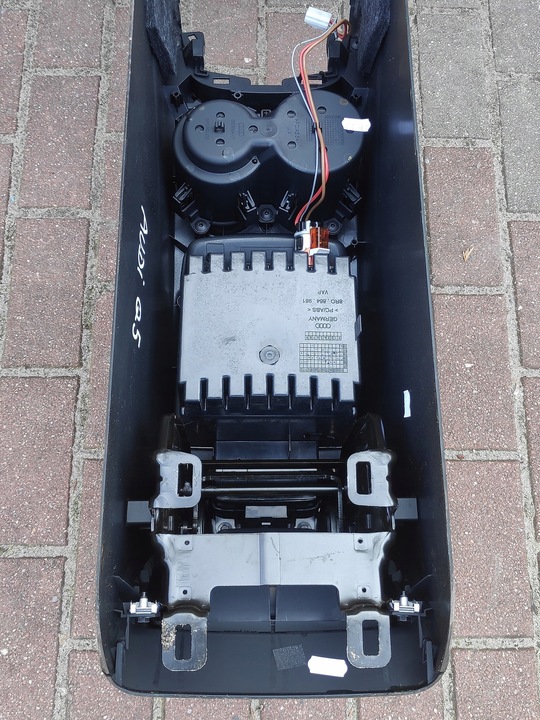 фото №11, Туннель средний подлокотник кожа uk audi q5 8r 8r0864981