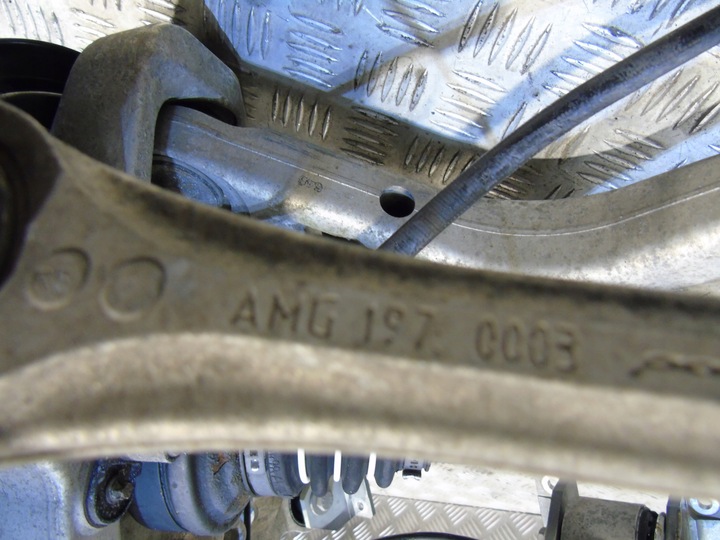 фото №8, Ідеальні підвішування праві зад mercedes sls w197 1