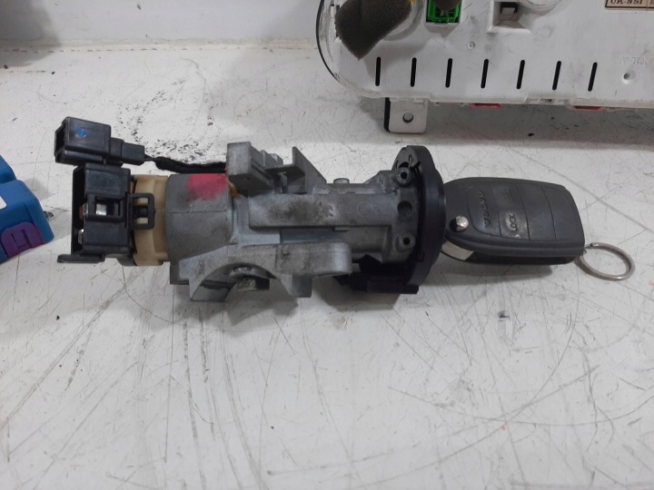 фото №12, Volvo s40 2.0 турбіна 01r блок керування двигуном (ecu) комплект siemens s110921022a