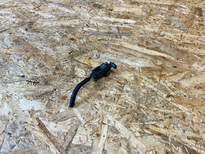 фото №7, Датчик удара штекер nissan juke ii f16 985815ra0a 2019-