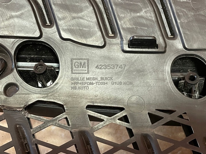фото №13, Buick encore оригінальний номер 42353747 решітка передня решітка радіатора mokka x