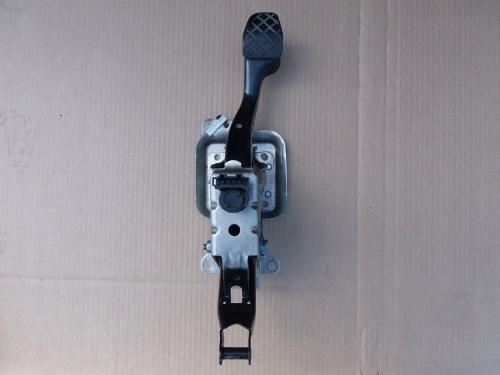 фото №5, Педаль тормоза 1k1721057f audi a3 8p 2.0 tdi 3 дверь