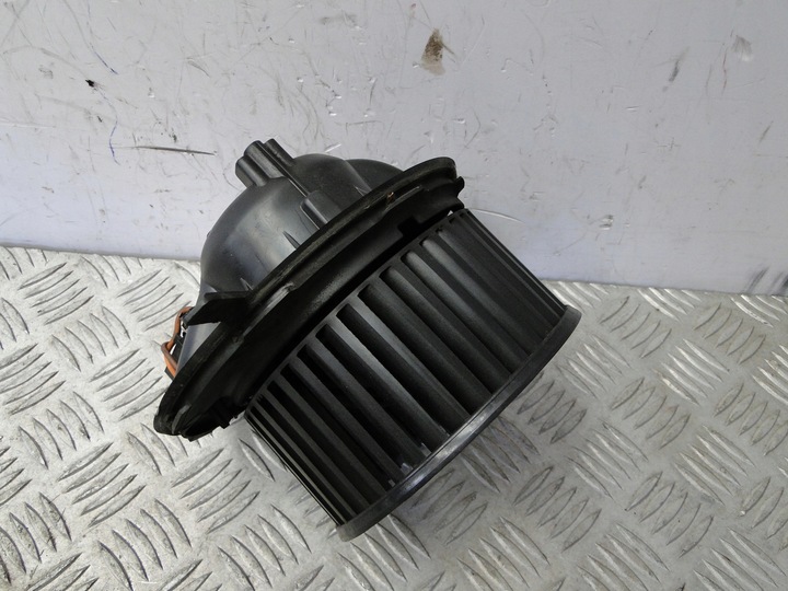 фото №2, Воздуходувка воздуховод vw passat b6 3c 3c0 3c1820015g