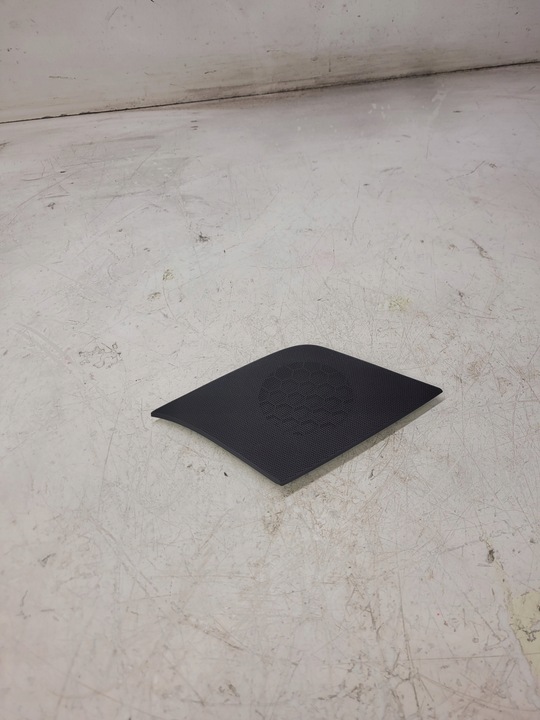 фото №1, Маскировочная накладка динамика audi q5 8r 8r0857228b