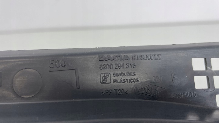 фото №8, Панель под лобовым стеклом dacia sandero 8200825457 комплект европа