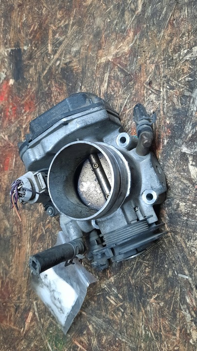 фото №1, Дроссельная заслонка volkswagen new beetle 2.0b 99r