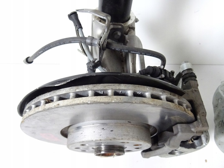 фото №8, Audi q3 83a поворотный кулак амортизатор правая 5qf413031cj 5q0407258a