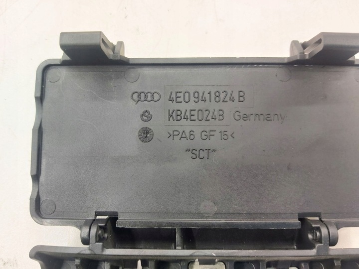 фото №5, Audi a8 s8 d3 4e 2006 предохранитель / реле акумулятора