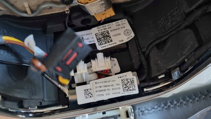 фото №10, Кермо шкіра з підігрівом пелюстки skoda octavia iv